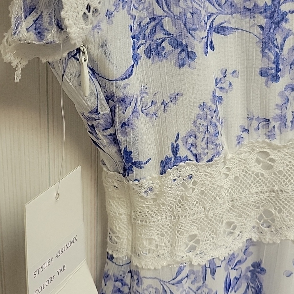 Taylor Blue & White Floral Maxi Tiered Prairie Dress Sz 10 New cottagecore - Picture 8 of 10